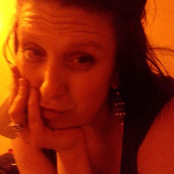 Meet your Posher, Monica - Picture 1 of 1